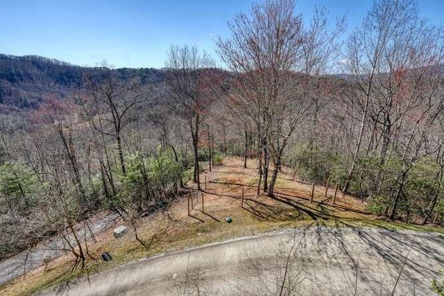 230 Smokin Ridge, Hayesville, NC 28904