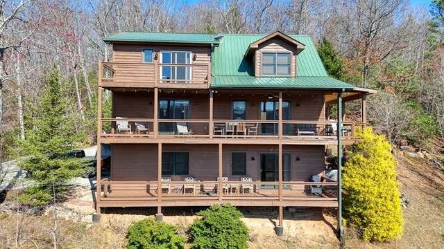 230 Smokin Ridge, Hayesville, NC 28904