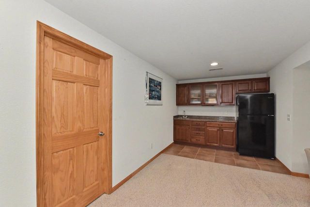2307 Silver Fox COURT, Waukesha, WI 53188