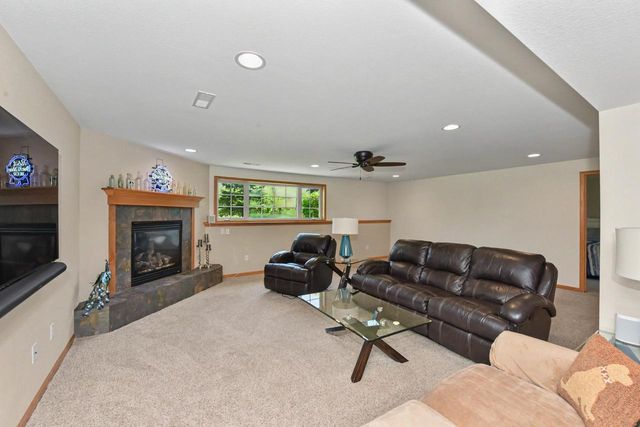 2307 Silver Fox COURT, Waukesha, WI 53188