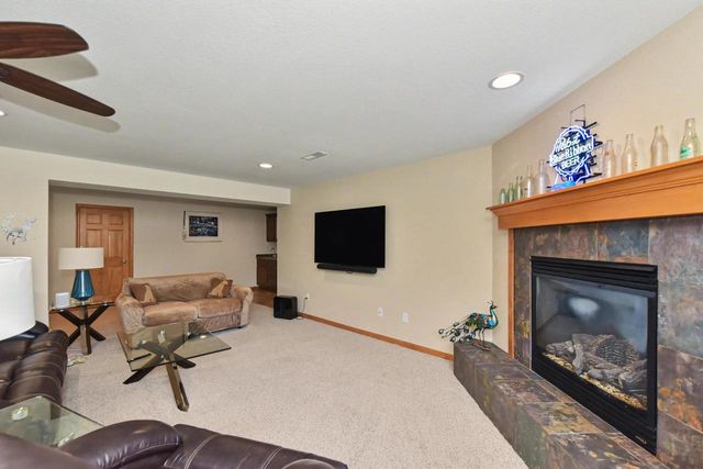 2307 Silver Fox COURT, Waukesha, WI 53188