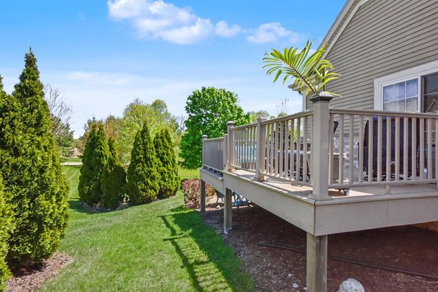 2307 Silver Fox COURT, Waukesha, WI 53188