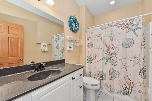 2307 Silver Fox COURT, Waukesha, WI 53188