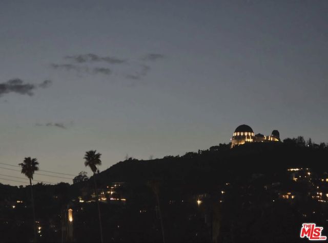 1443 N Mariposa, Los Angeles, CA 90027