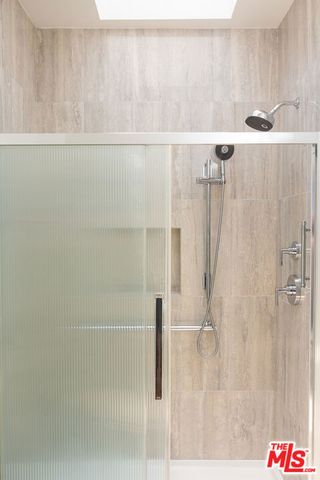 1443 N Mariposa, Los Angeles, CA 90027
