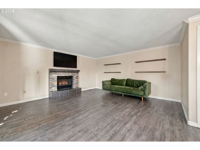 3716 Se SUNRISE Dr, Camas, WA 98607