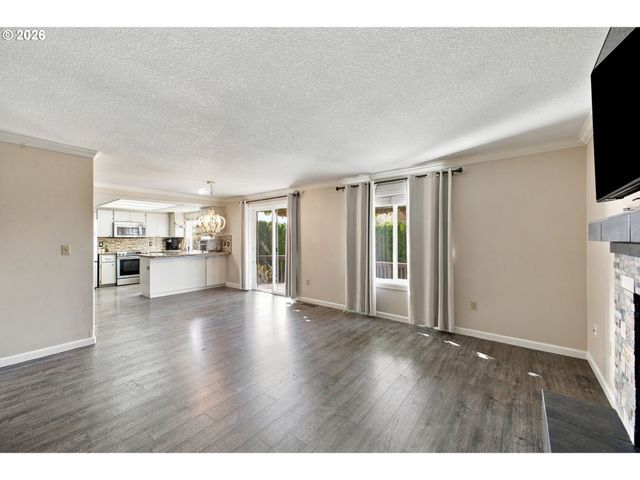 3716 Se SUNRISE Dr, Camas, WA 98607