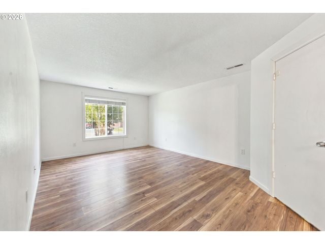 3716 Se SUNRISE Dr, Camas, WA 98607