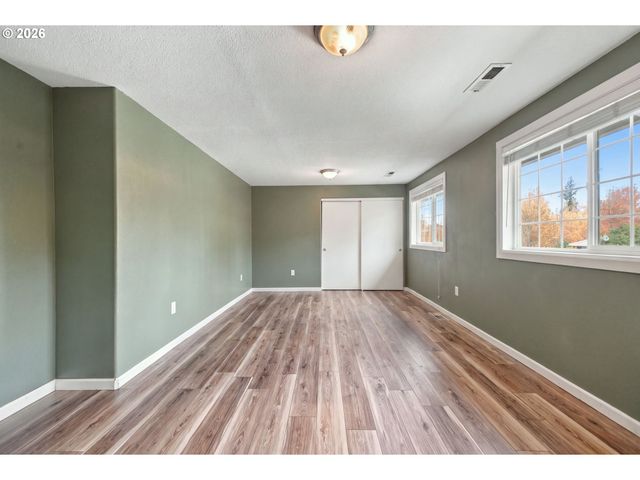 3716 Se SUNRISE Dr, Camas, WA 98607