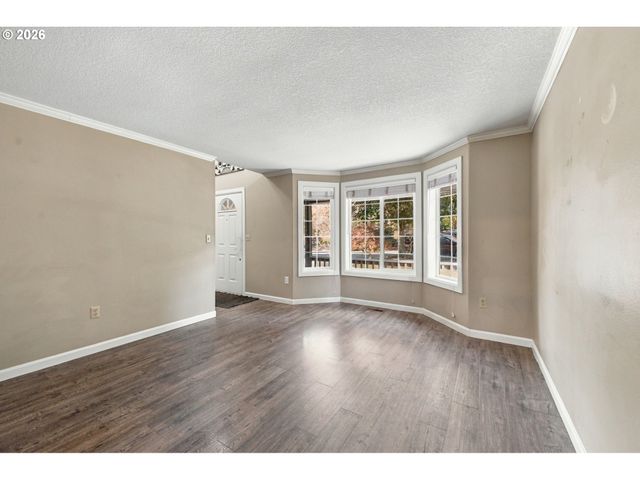 3716 Se SUNRISE Dr, Camas, WA 98607