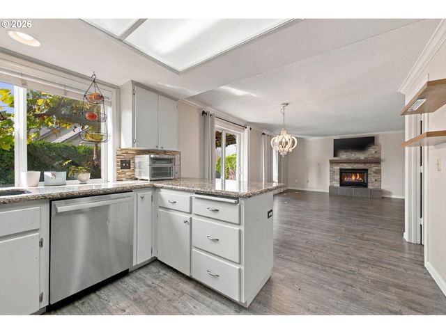 3716 Se SUNRISE Dr, Camas, WA 98607