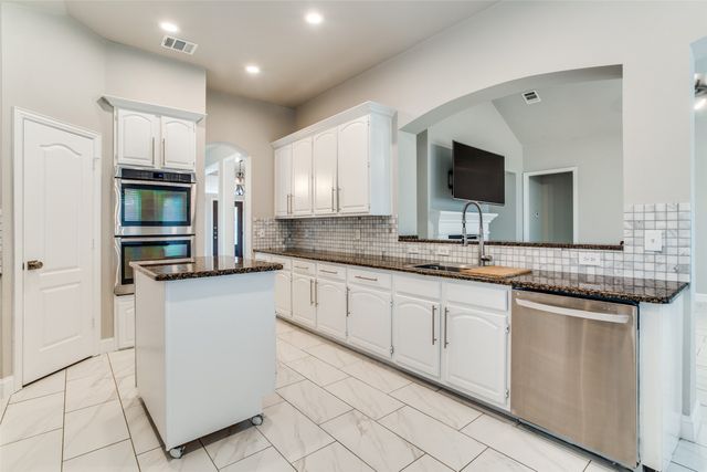 7006 Woodsprings Drive, Garland, TX 75044