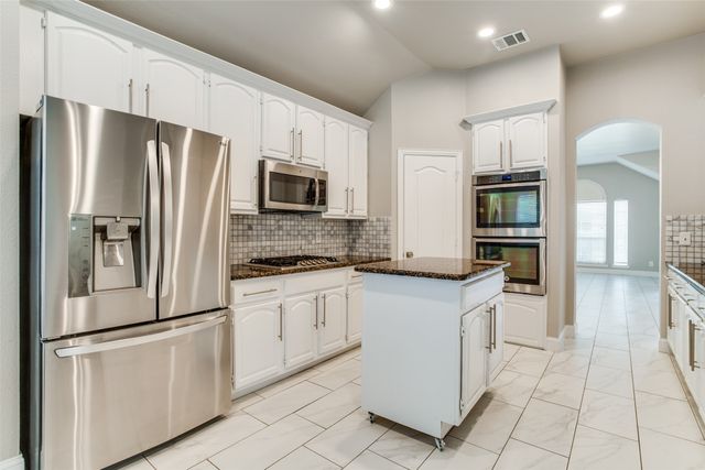 7006 Woodsprings Drive, Garland, TX 75044