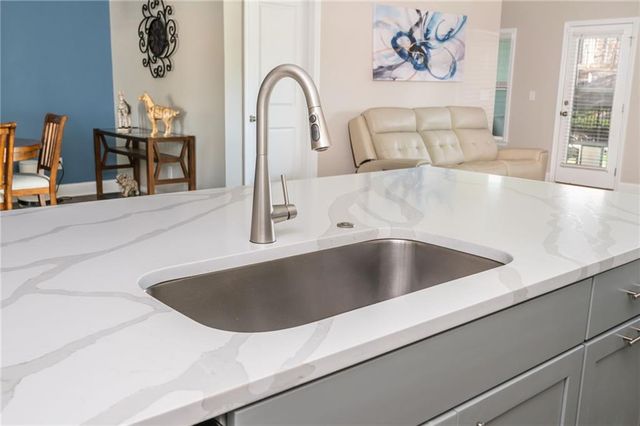 908 Summit Drive, Canton, GA 30114