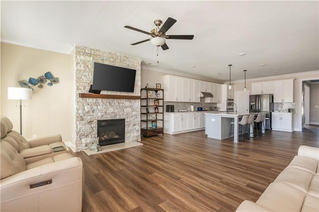 908 Summit Drive, Canton, GA 30114