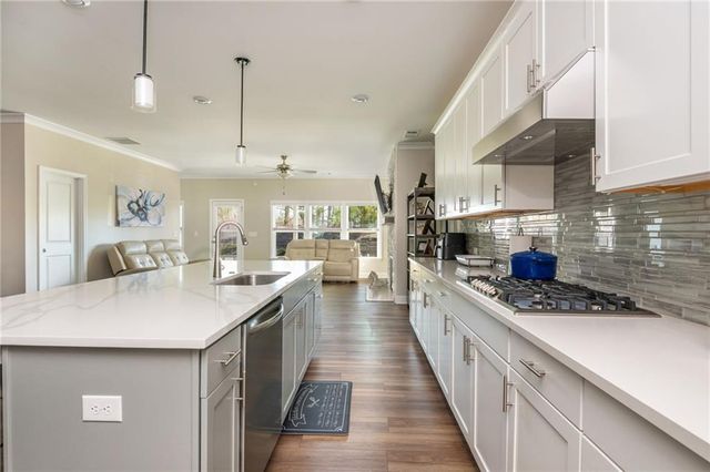 908 Summit Drive, Canton, GA 30114