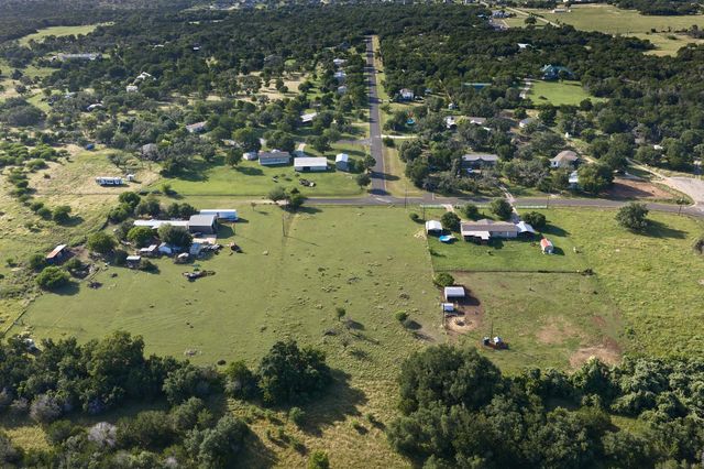 132 Antelope PASS, Liberty Hill, TX 78642