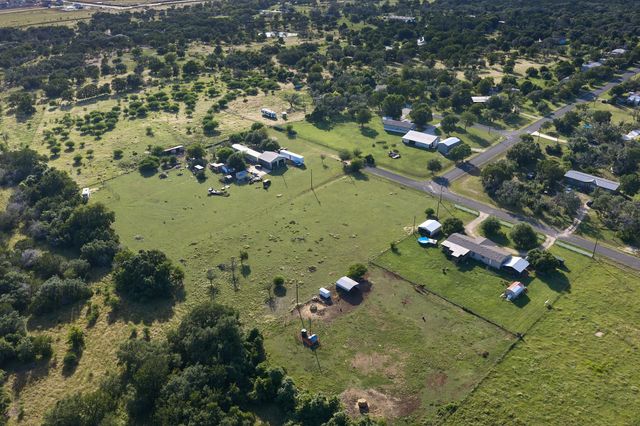 132 Antelope PASS, Liberty Hill, TX 78642