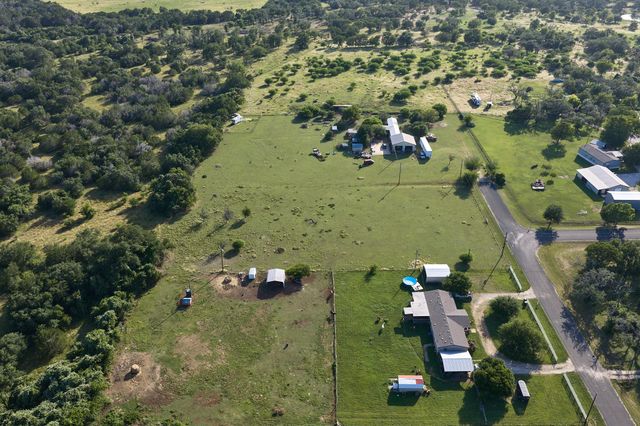 132 Antelope PASS, Liberty Hill, TX 78642