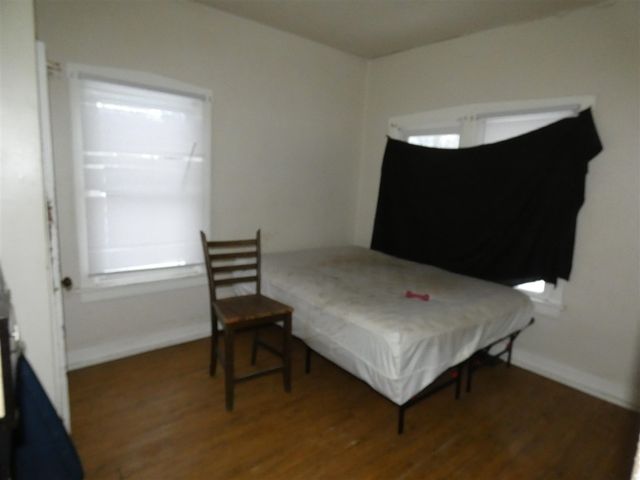 864 Highland Avenue, Benton Harbor, MI 49022