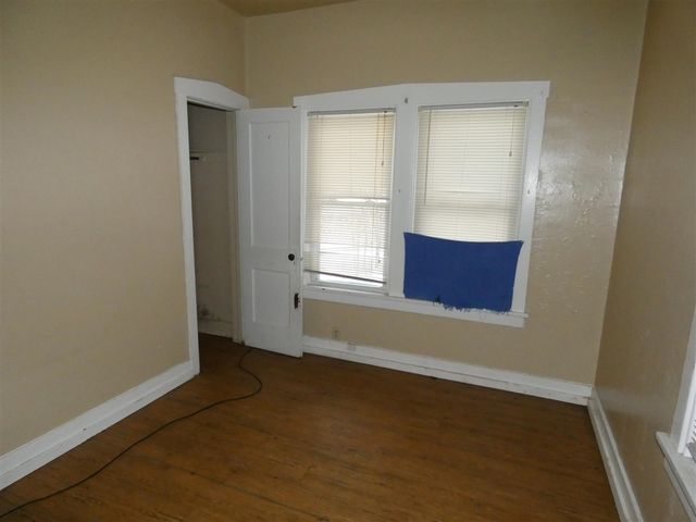 864 Highland Avenue, Benton Harbor, MI 49022