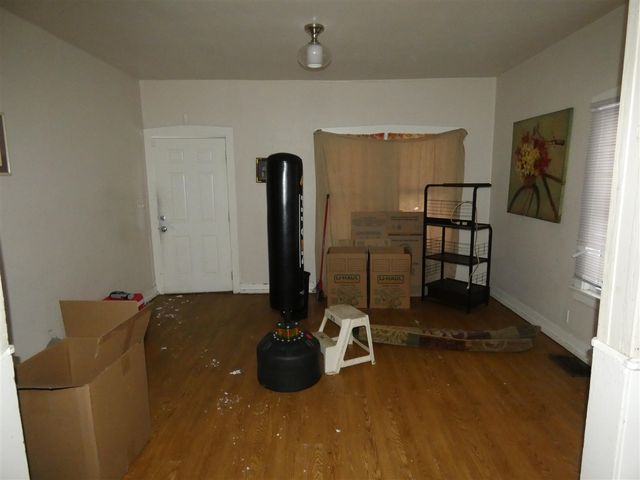 864 Highland Avenue, Benton Harbor, MI 49022