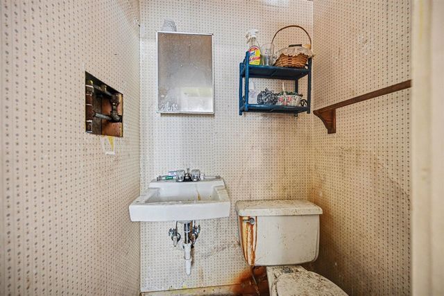 1812 Morning Glory Lane, Fennville, MI 49408