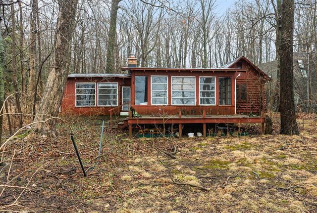 1812 Morning Glory Lane, Fennville, MI 49408