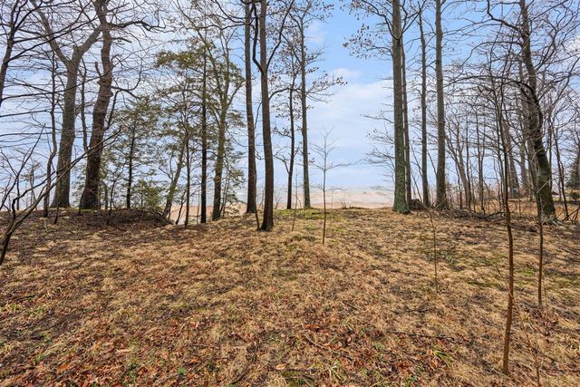 1812 Morning Glory Lane, Fennville, MI 49408