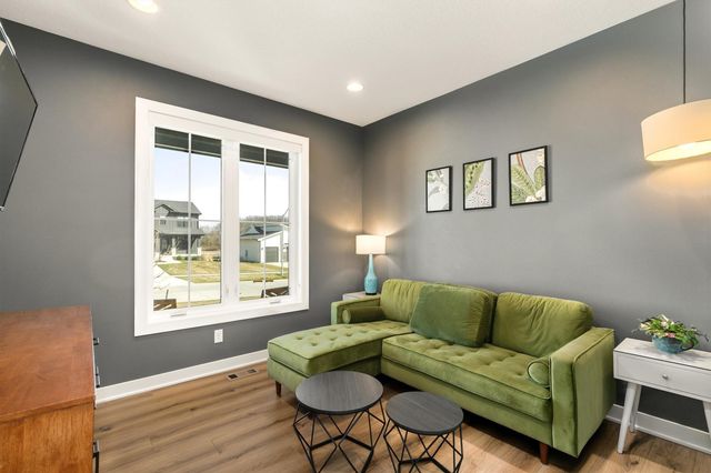 11174 Westport Drive, West Des Moines, IA 50266