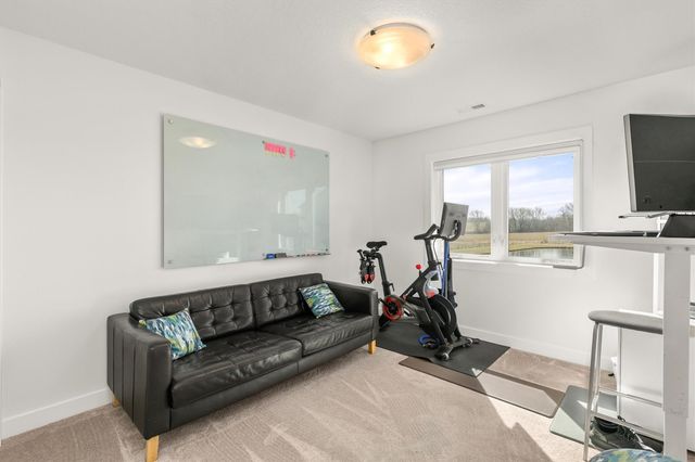 11174 Westport Drive, West Des Moines, IA 50266