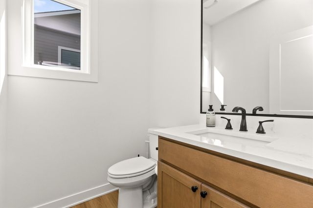 11174 Westport Drive, West Des Moines, IA 50266