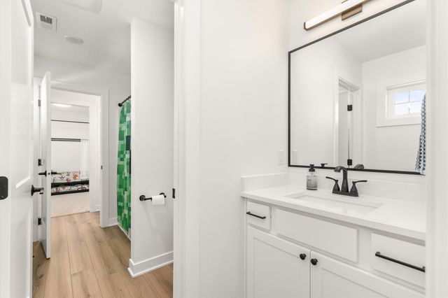 11174 Westport Drive, West Des Moines, IA 50266