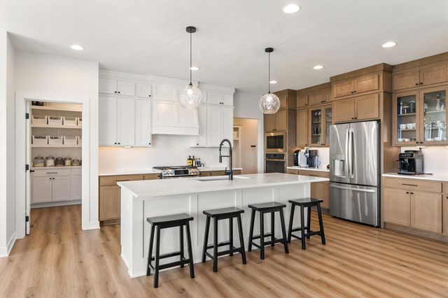 11174 Westport Drive, West Des Moines, IA 50266