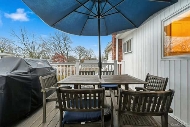 377 Deer Road, Ronkonkoma, NY 11779