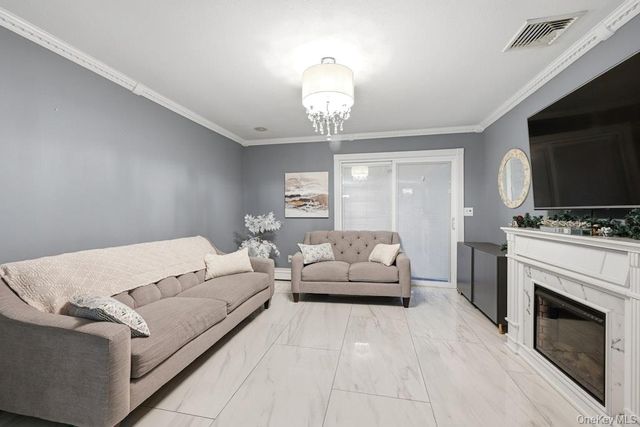 377 Deer Road, Ronkonkoma, NY 11779