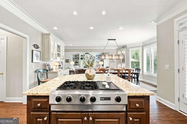 2150 Roos Place NE, Marietta, GA 30066
