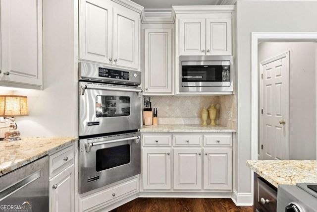 2150 Roos Place NE, Marietta, GA 30066