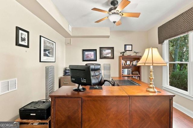 2150 Roos Place NE, Marietta, GA 30066