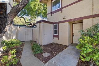 1526 Parkwood Pl, Concord, CA 94521