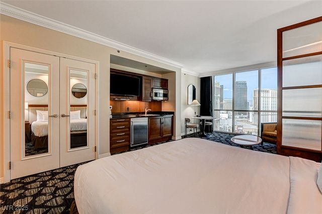 135 East Harmon Avenue 2211, Las Vegas, NV 89109