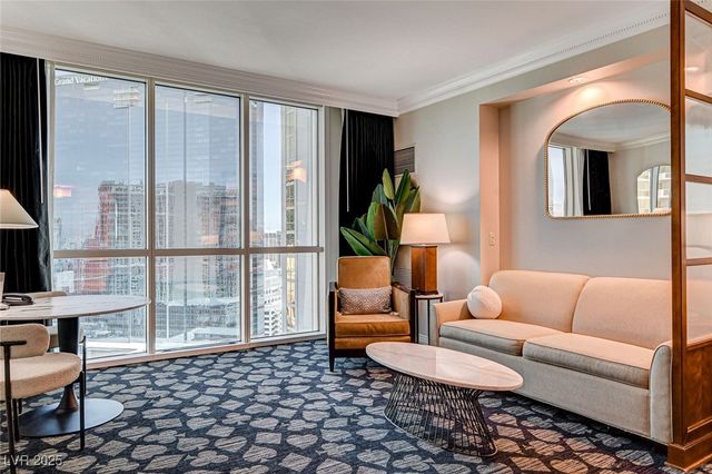 135 East Harmon Avenue 2211, Las Vegas, NV 89109