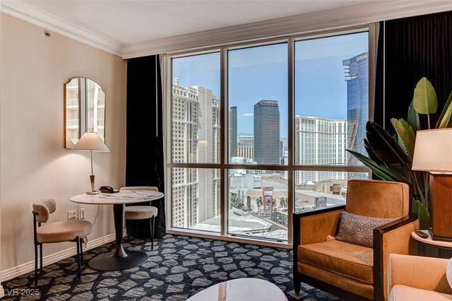 135 East Harmon Avenue 2211, Las Vegas, NV 89109