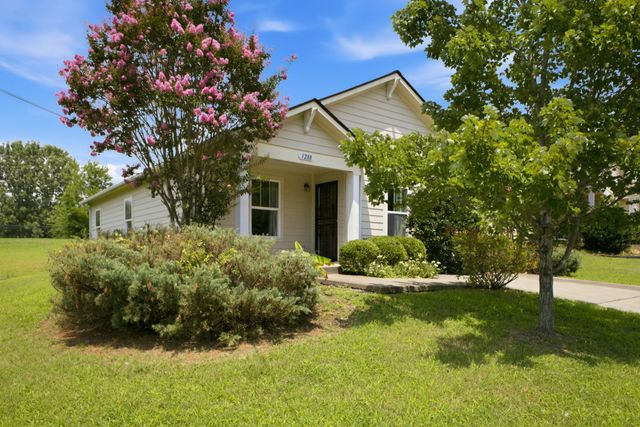 3288 Rainwood Dr, Nashville, TN 37207