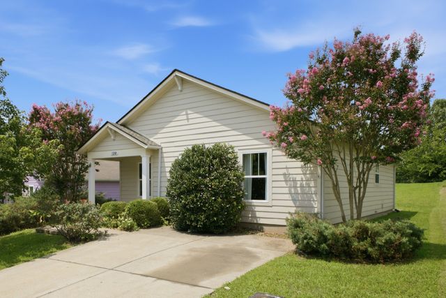 3288 Rainwood Dr, Nashville, TN 37207