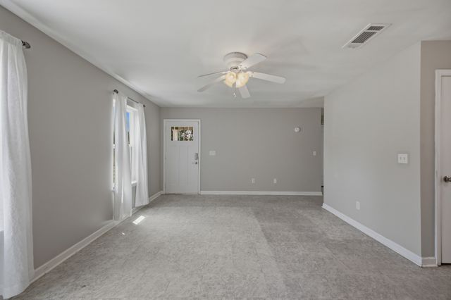 3288 Rainwood Dr, Nashville, TN 37207