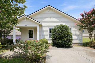 3288 Rainwood Dr, Nashville, TN 37207