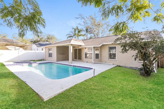 7141 SANDYWOOD COURT, New Port Richey, FL 34654