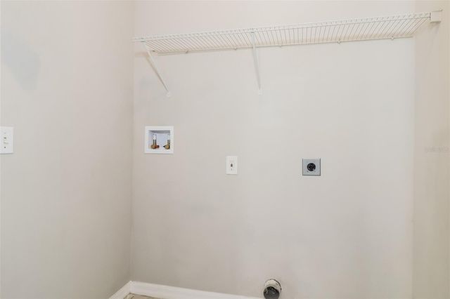 7141 SANDYWOOD COURT, New Port Richey, FL 34654