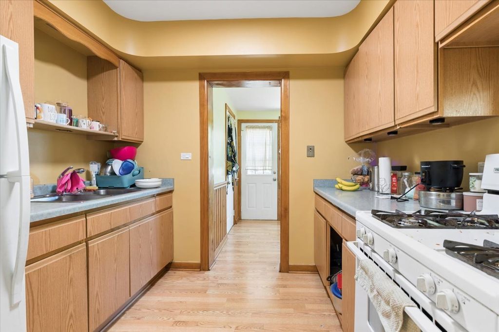 8121 N Ottawa Avenue, Niles, IL 60714 — photo 5